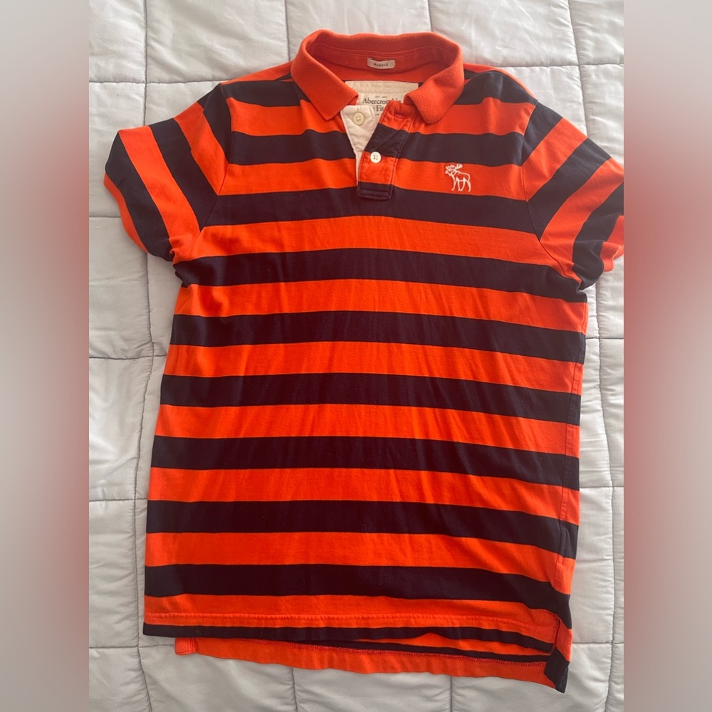Young men’s polo style shirt